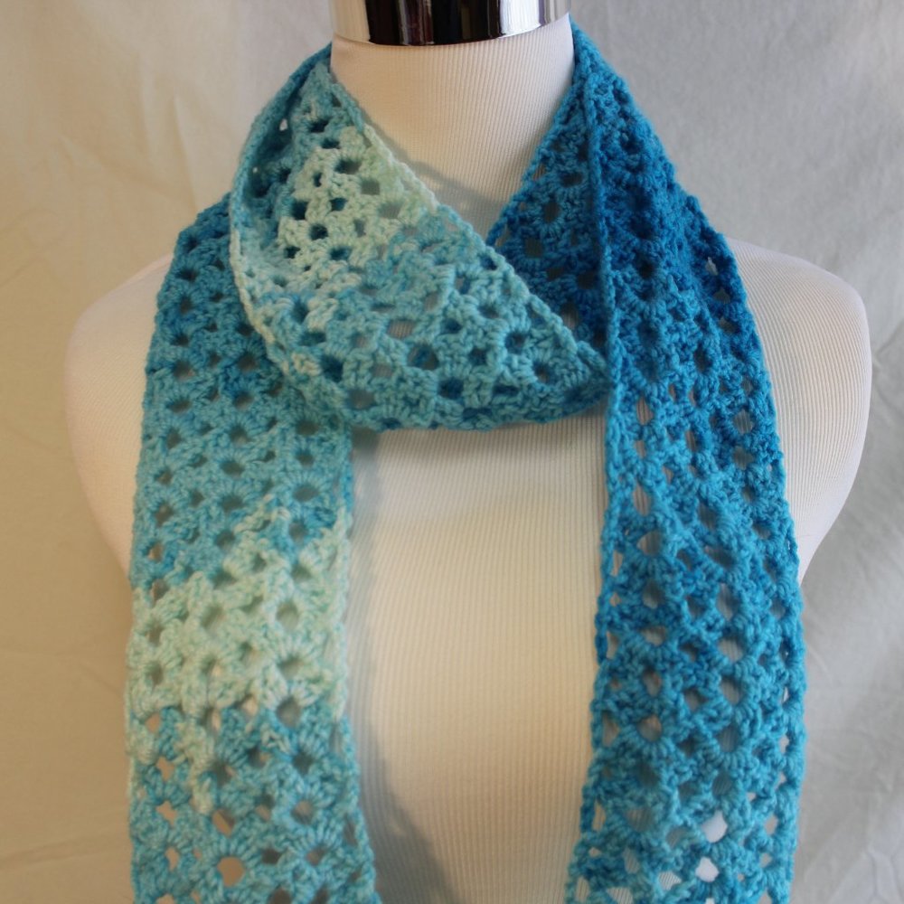 Ice Blues Handmade Crochet Scarf HANDCRAFTED NEW - Picture 2 of 5